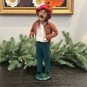 Byers’ Choice Caroler